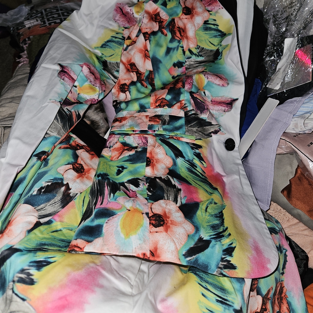 Line & Dot Floral Blazer - Multicolor